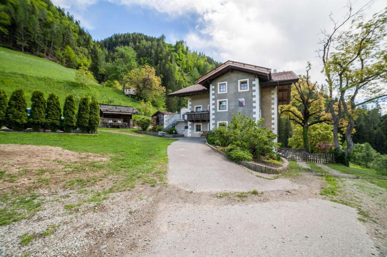 Schildhof Ebion Schildhofsuite San Leonardo in Passiria Eksteriør billede